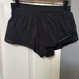 lululemon athletica Black Women's Hotty Hot Low Rise 2.5 Athletic Shorts